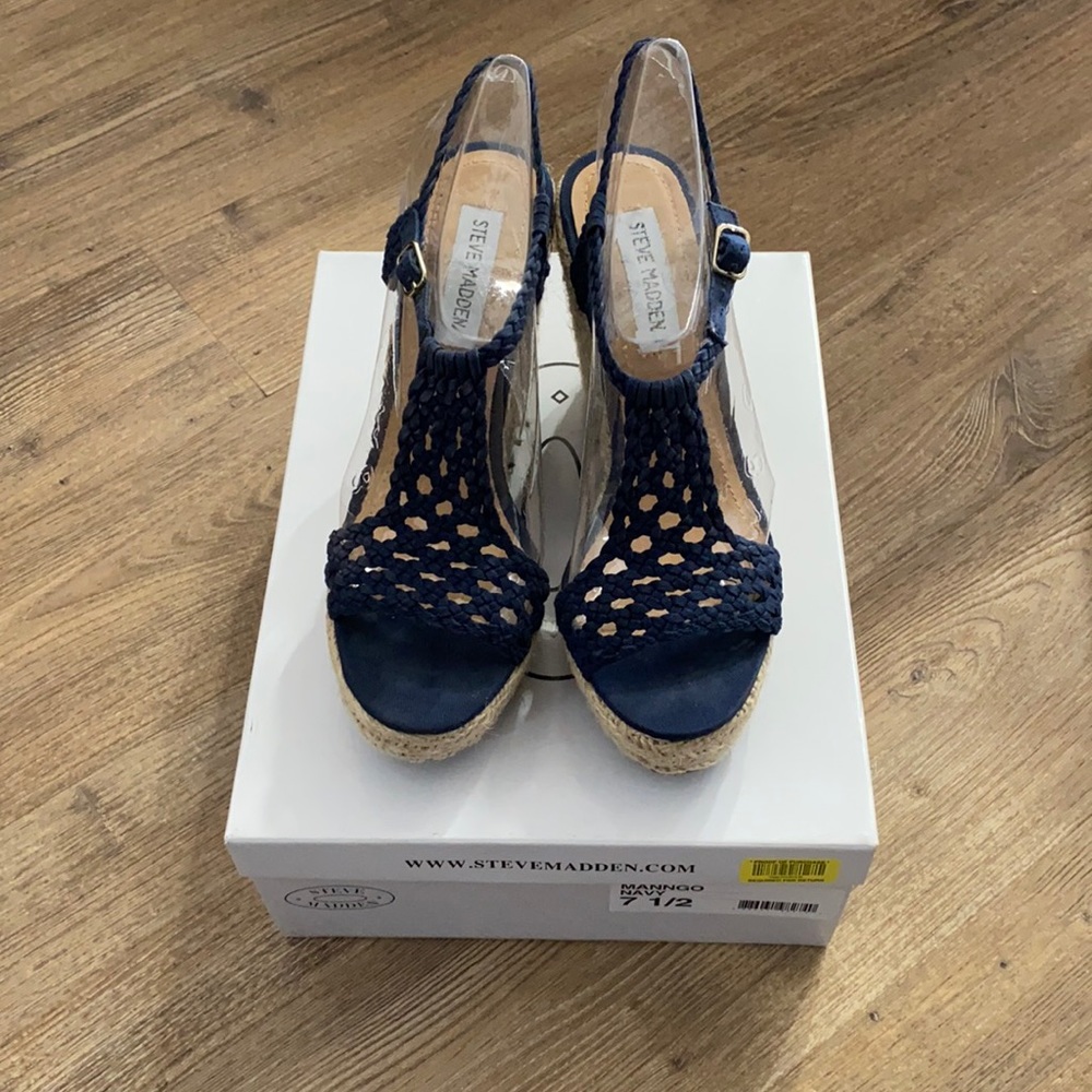 Steve Madden crochet wedge sandals - size 7.5